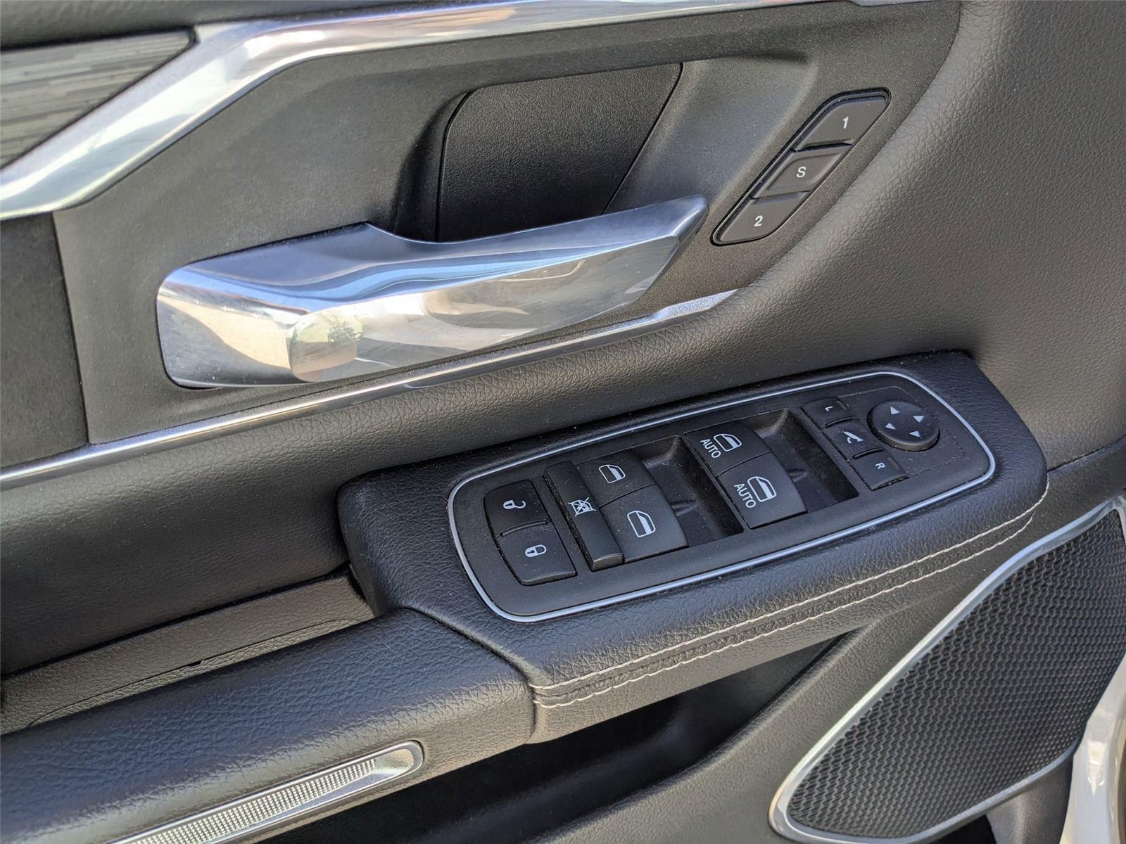 2023 Ram 1500 Laramie photo 10