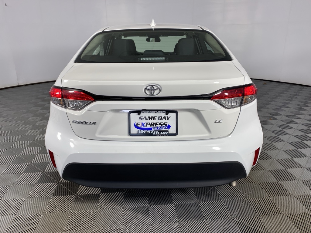 2024 Toyota Corolla LE photo 15