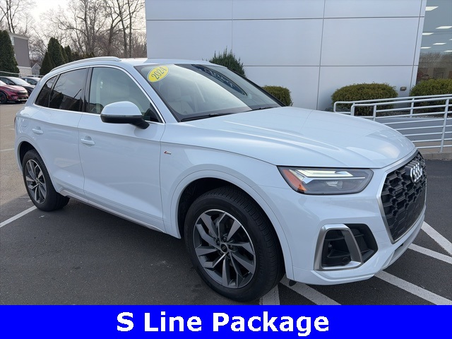 2024 Audi Q5 Premium Plus's photo
