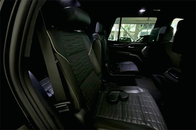 2022 Cadillac Escalade Sport Platinum photo 25