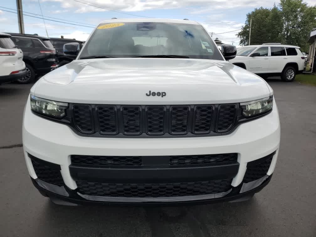 2025 Jeep Grand Cherokee Altitude X photo 7