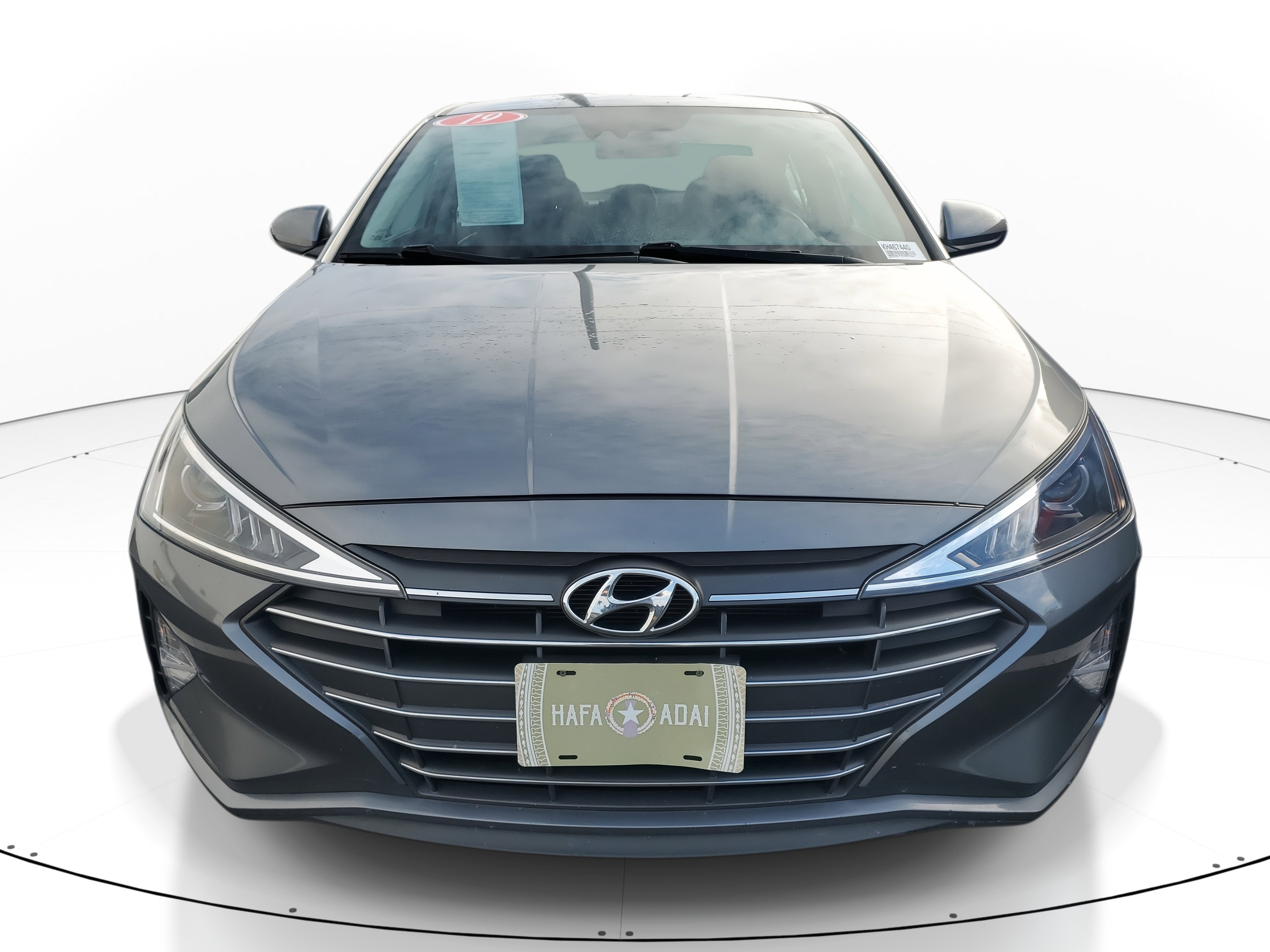 2019 Hyundai Elantra SEL photo 4