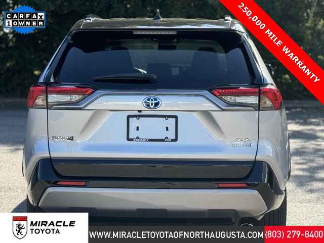 2023 Toyota RAV4 Hybrid XSE photo 5