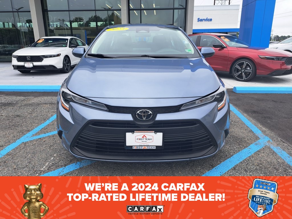 2023 Toyota Corolla LE photo 2