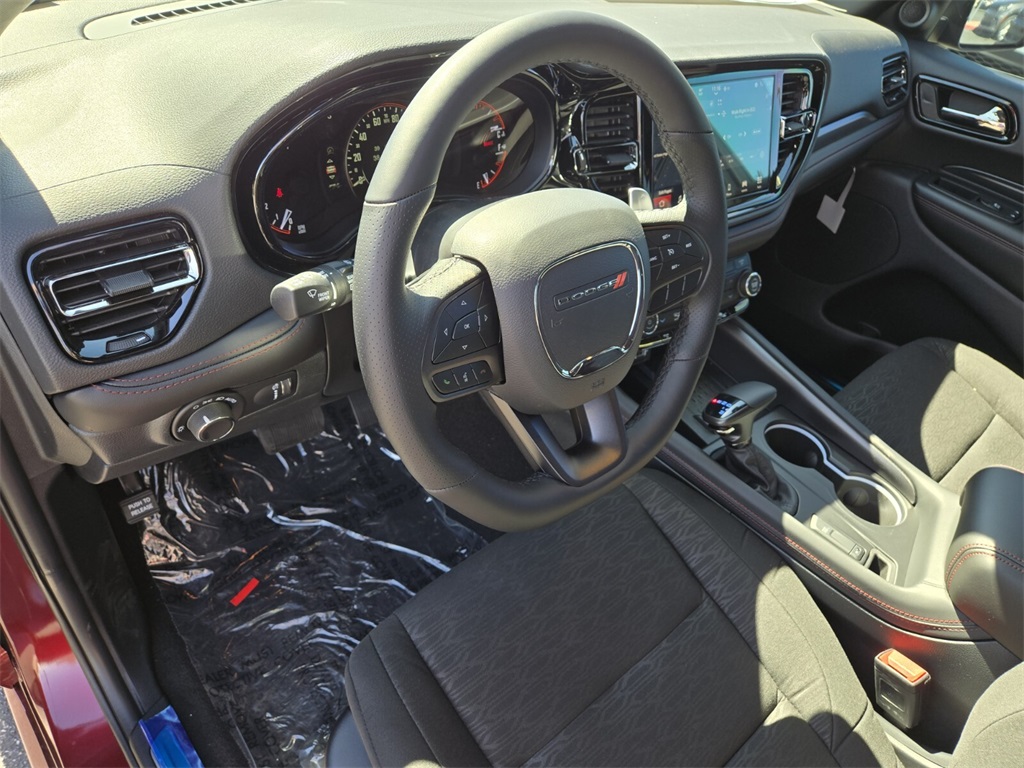 2025 Toyota RAV4 R/T photo 7