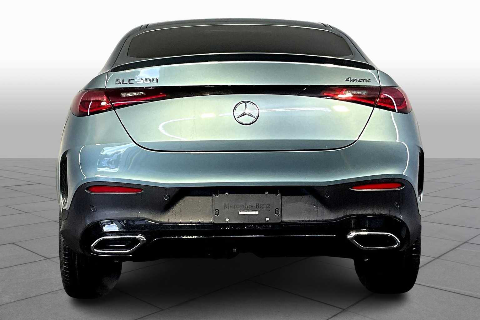 2026 Mercedes Benz GLC 300 4MATIC photo 4