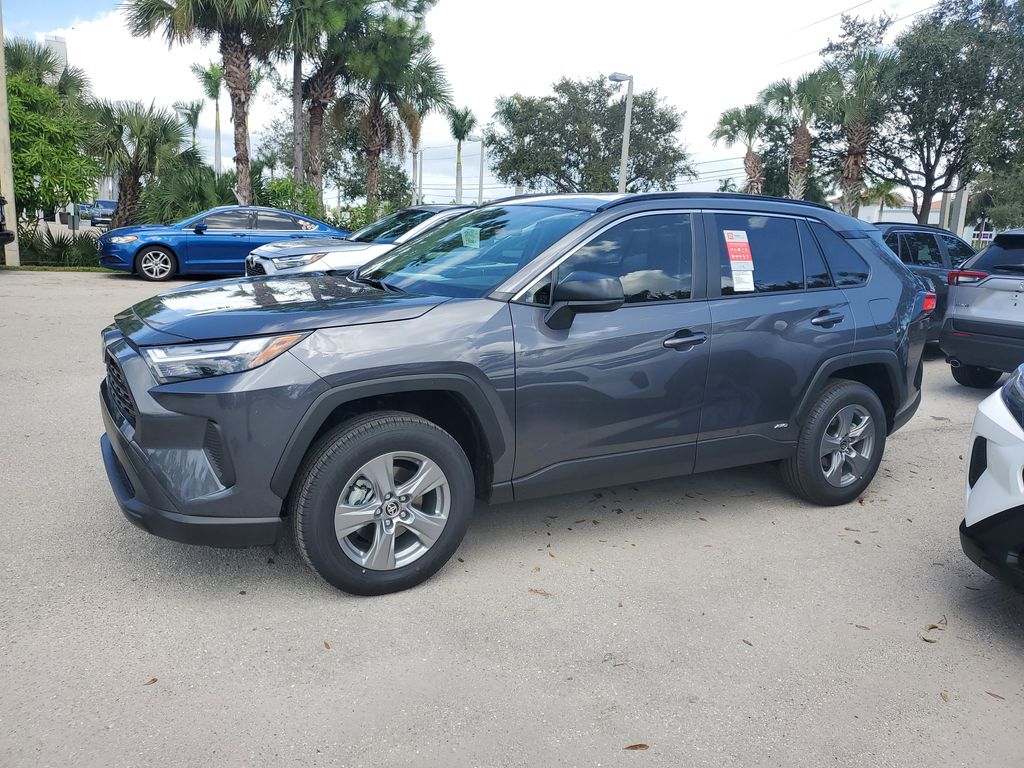 2025 Toyota RAV4 Hybrid LE photo 6