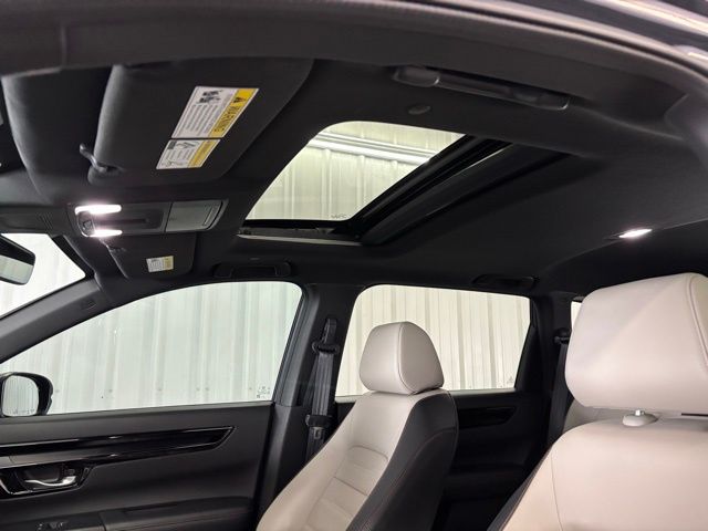 2024 Honda CR-V Hybrid Sport Touring photo 9