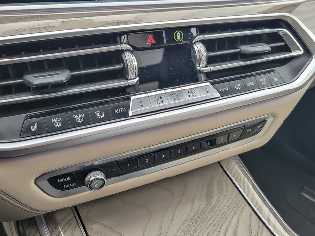 2019 BMW X7 - Image 17