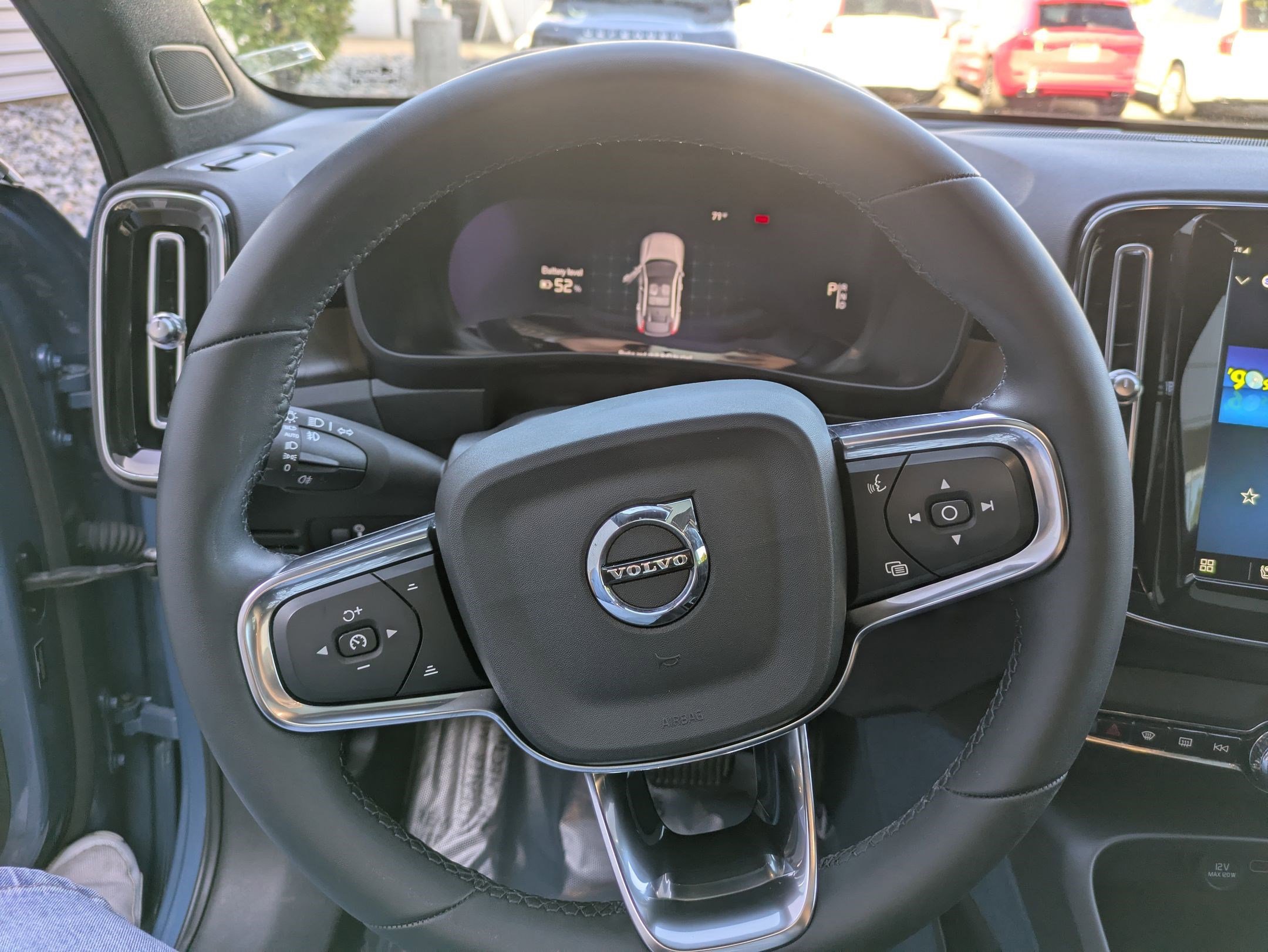 2022 Volvo C40 Recharge Ultimate photo 15
