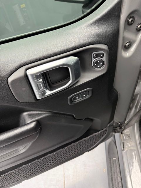 2021 Jeep Wrangler Unlimited Sport Altitude photo 35