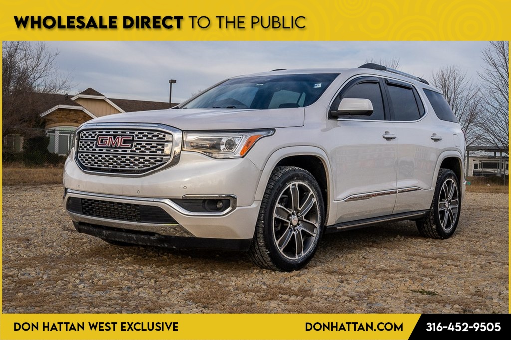2017 GMC Acadia Denali's photo