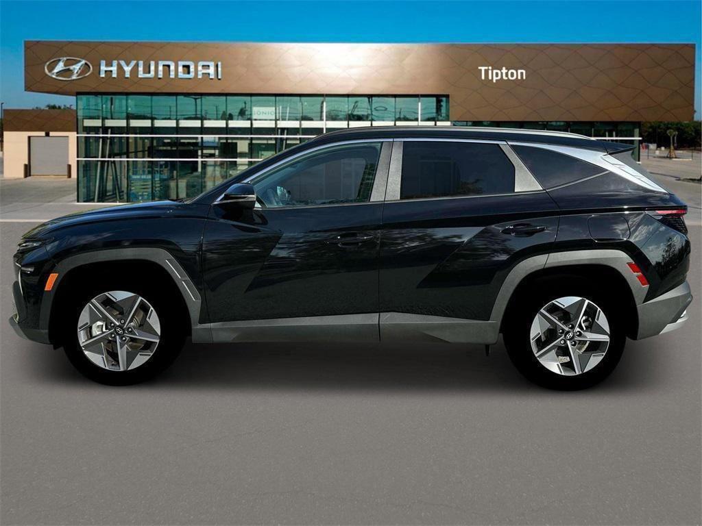 2025 Hyundai Tucson SEL Convenience photo 3