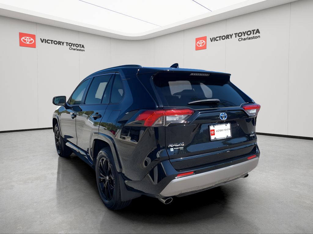 2023 Toyota RAV4 Hybrid SE photo 2