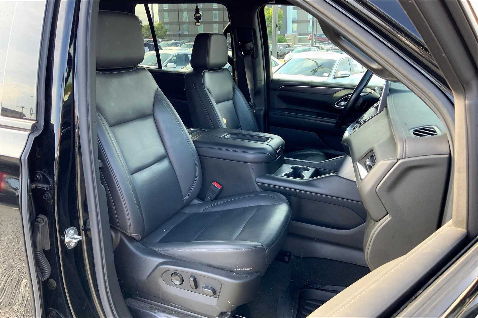 2021 Chevrolet Tahoe Z71 photo 8
