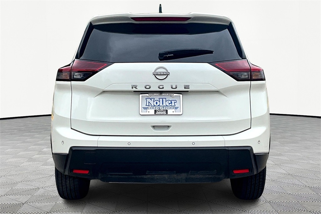 2024 Nissan Rogue S photo 4