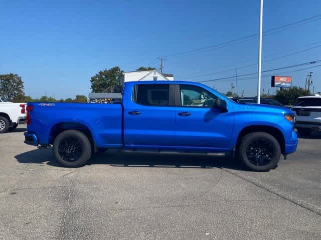 2026 Chevrolet Silverado 1500 Custom photo 2