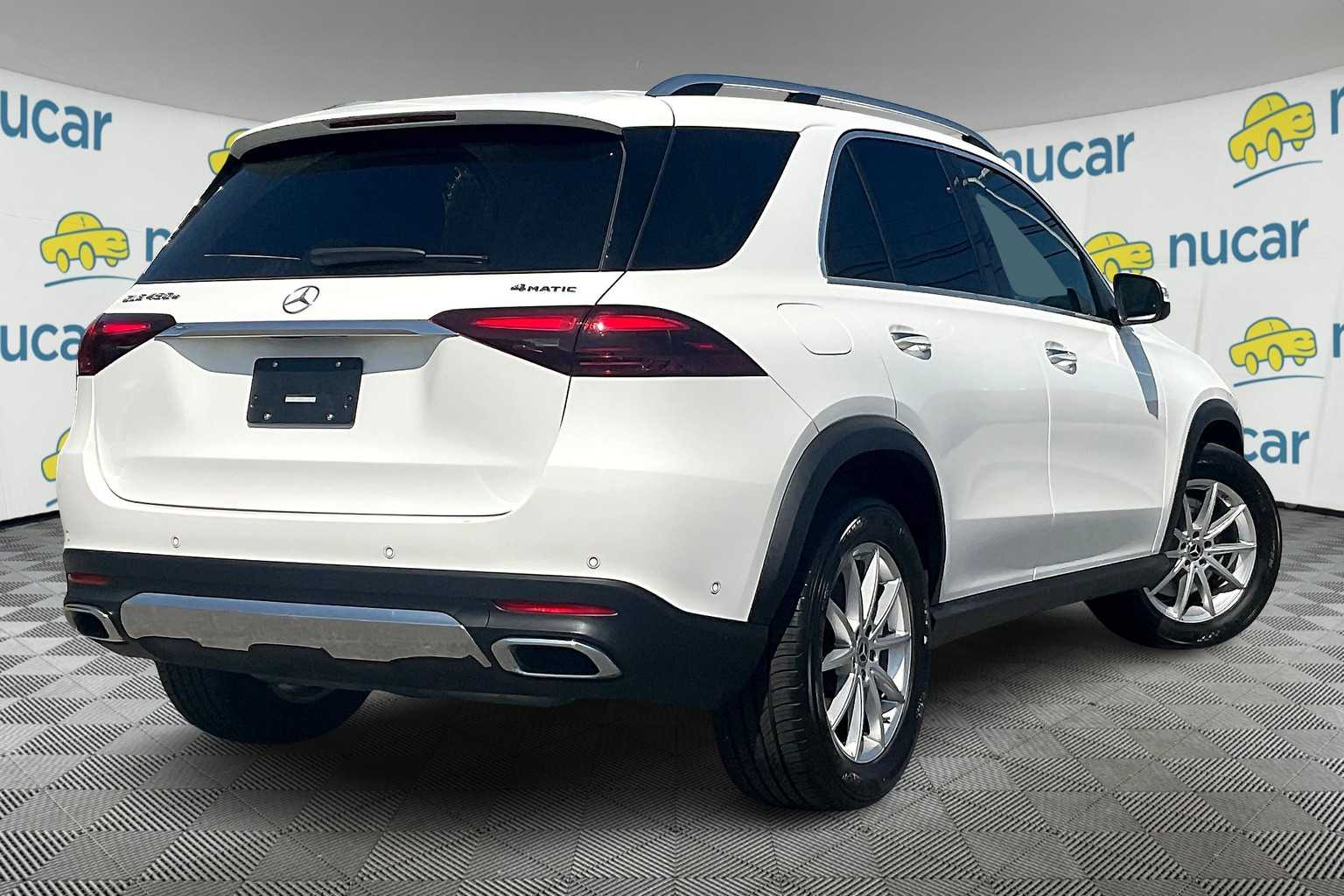 2024 Mercedes Benz GLE 450e photo 4