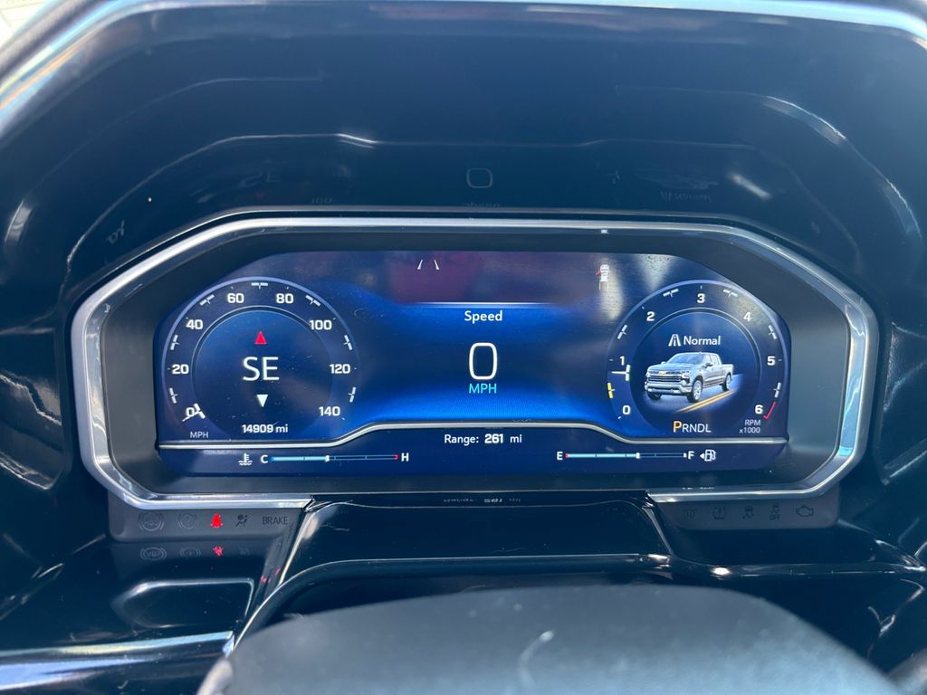 2024 Chevrolet Silverado 1500 LT photo 10