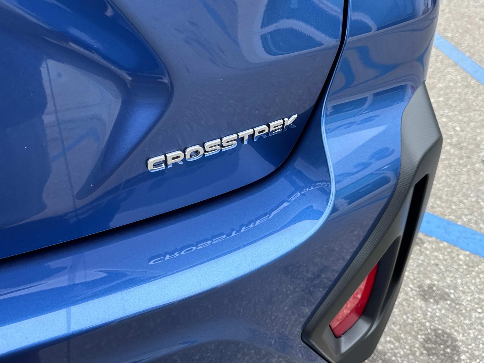 2025 Subaru Crosstrek Premium photo 8