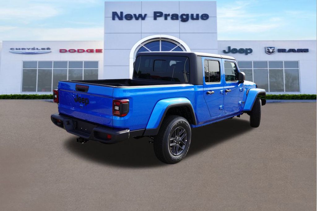 2025 Jeep Gladiator Sport S photo 3
