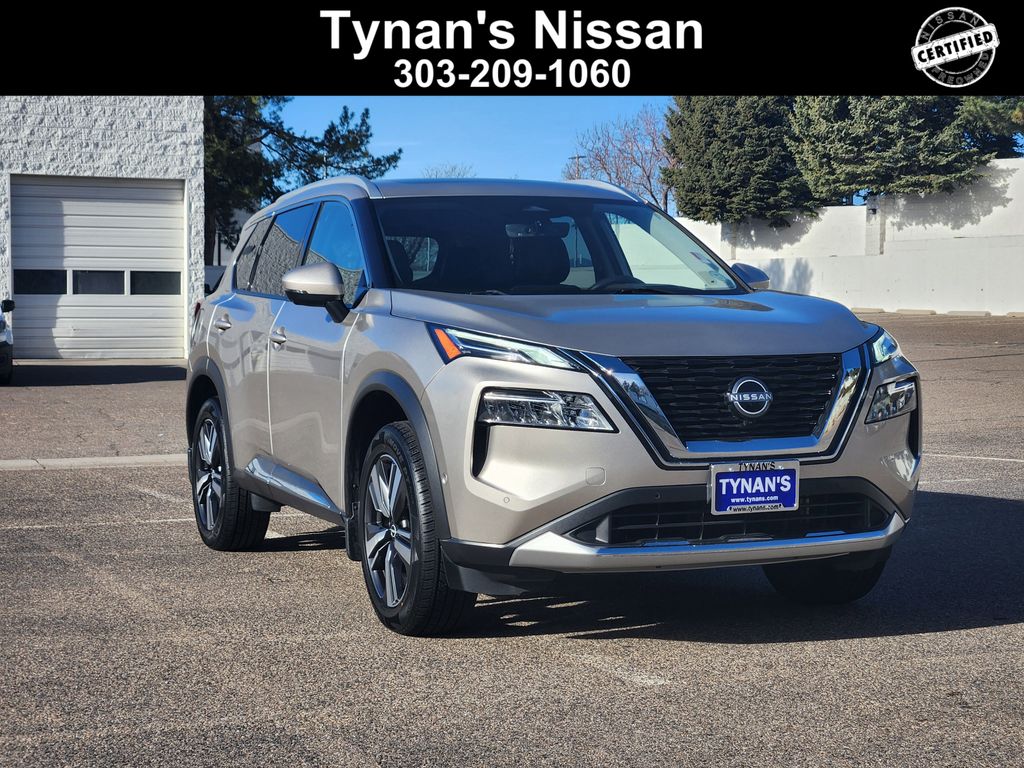 2023 Nissan Rogue Platinum's photo