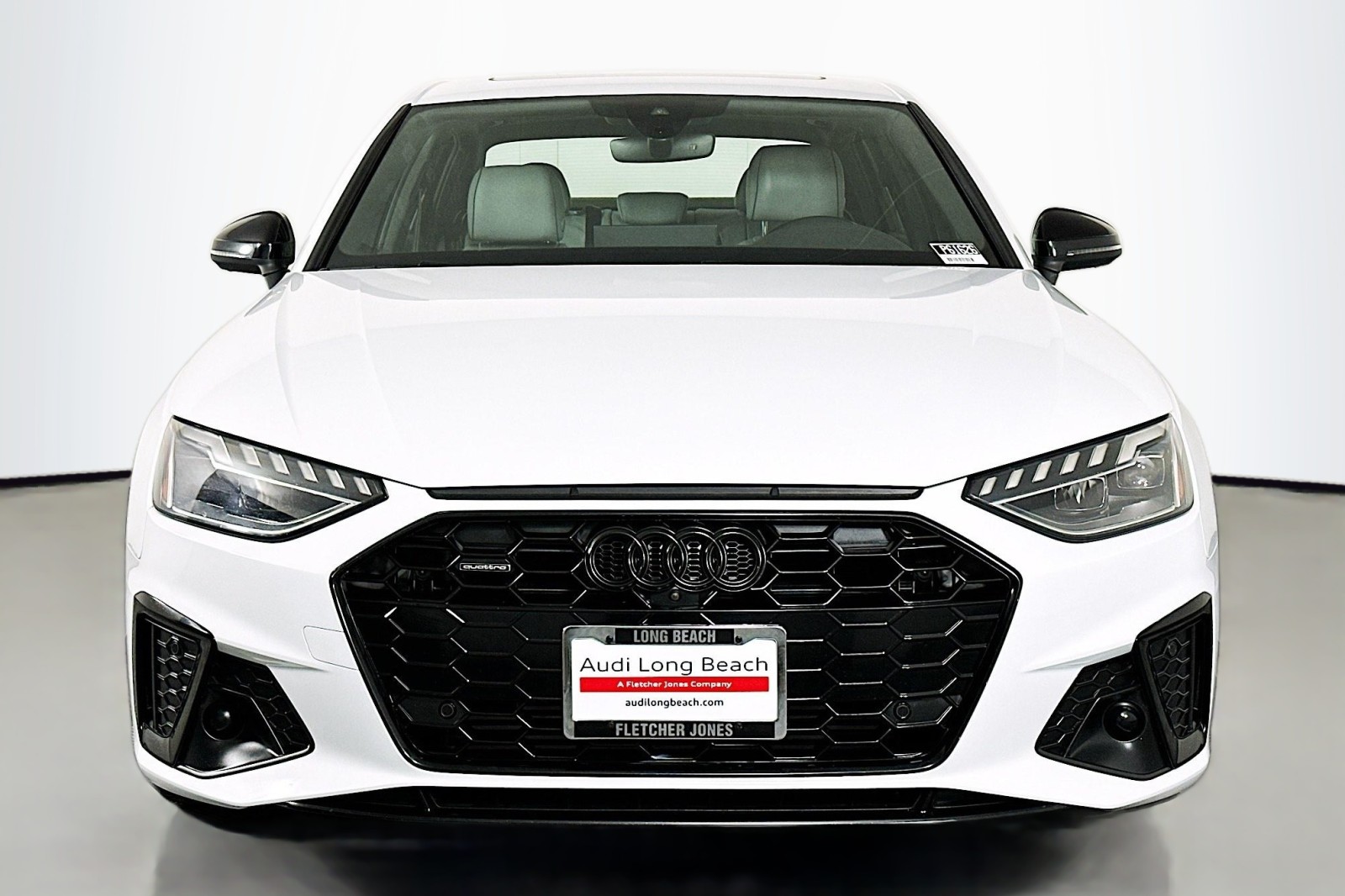 2023 Audi A4 S line Quattro Premium Plus photo 2