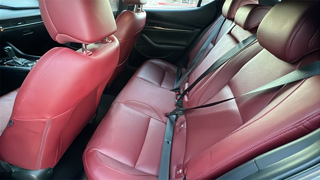 2023 Mazda Mazda3 2.5 s Carbon photo 4