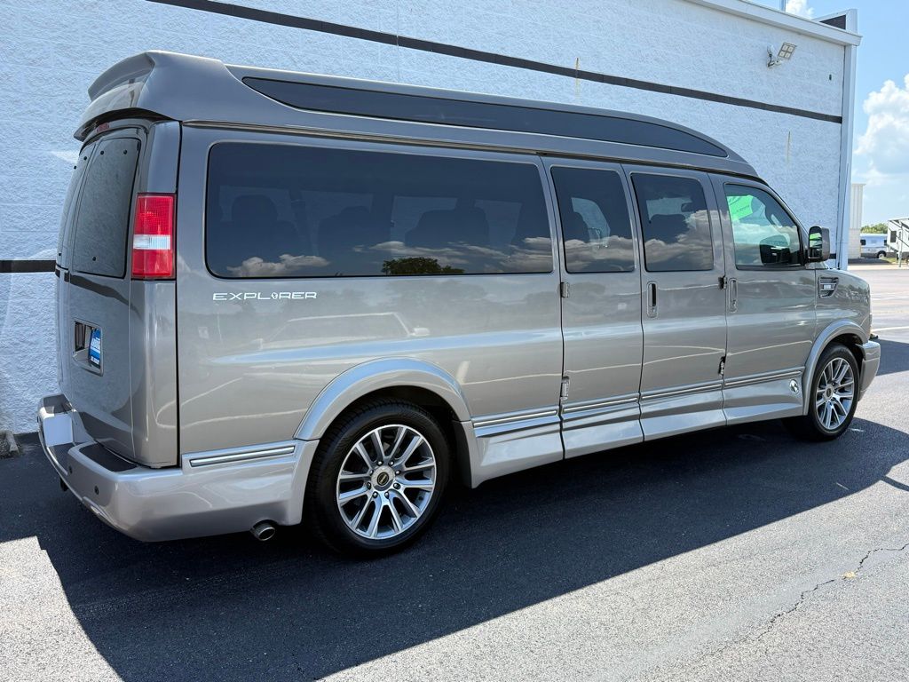 2020 Gmc Savana photo 3