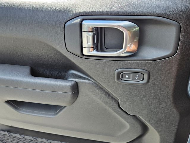2025 Jeep Wrangler Sport photo 29