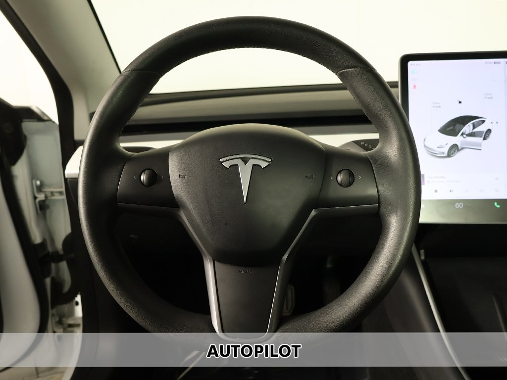 2020 Tesla Model 3 Long Range photo 2