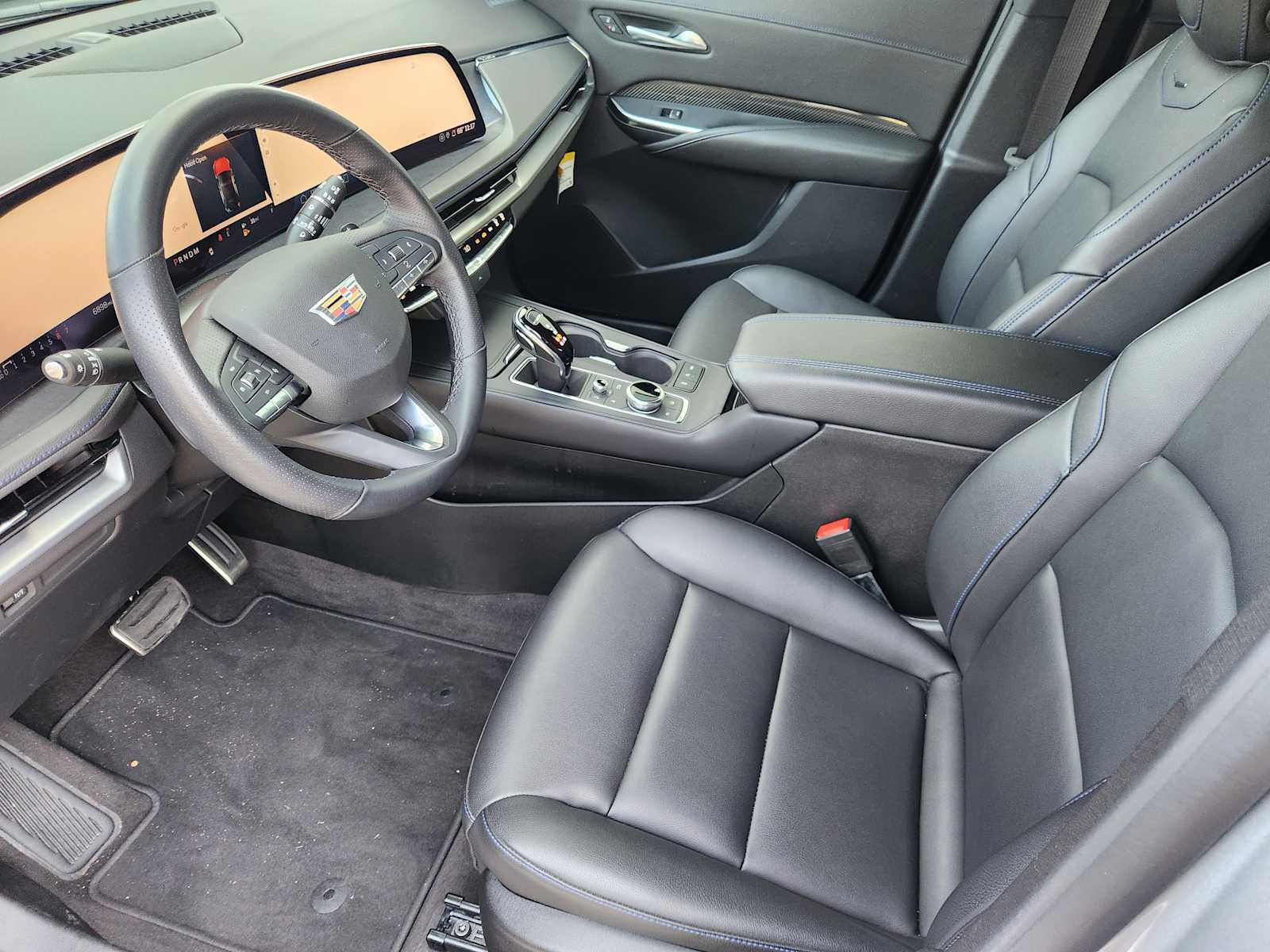 2025 Cadillac XT4 Sport photo 9