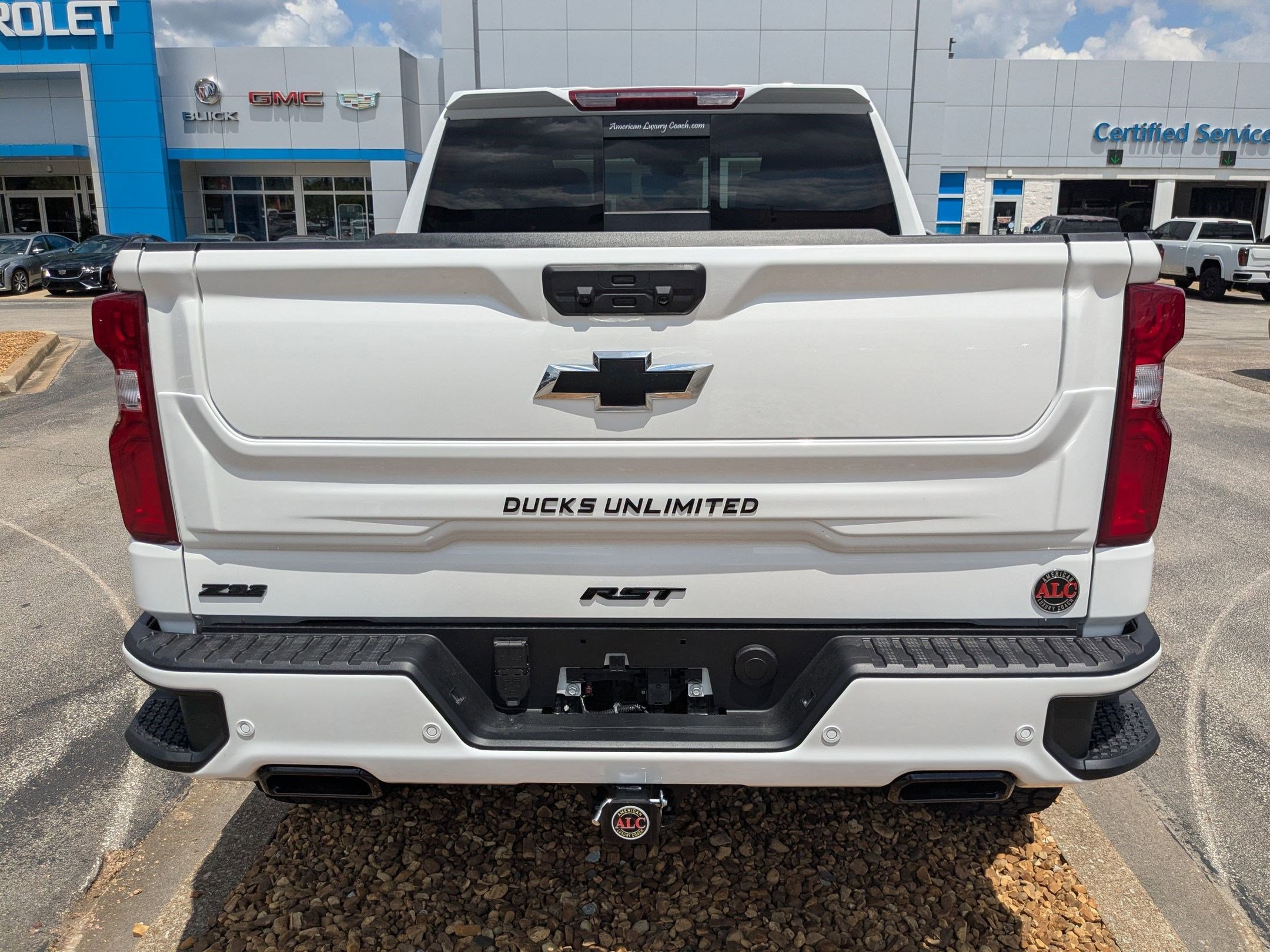 2025 Chevrolet Silverado 1500 photo 4