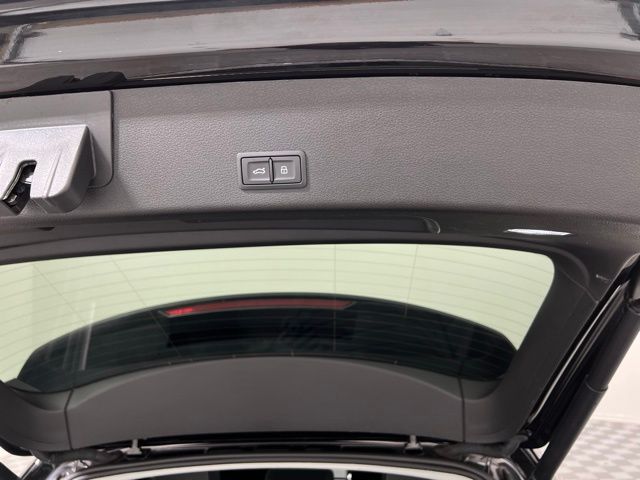 2023 Audi e-tron Premium photo 44