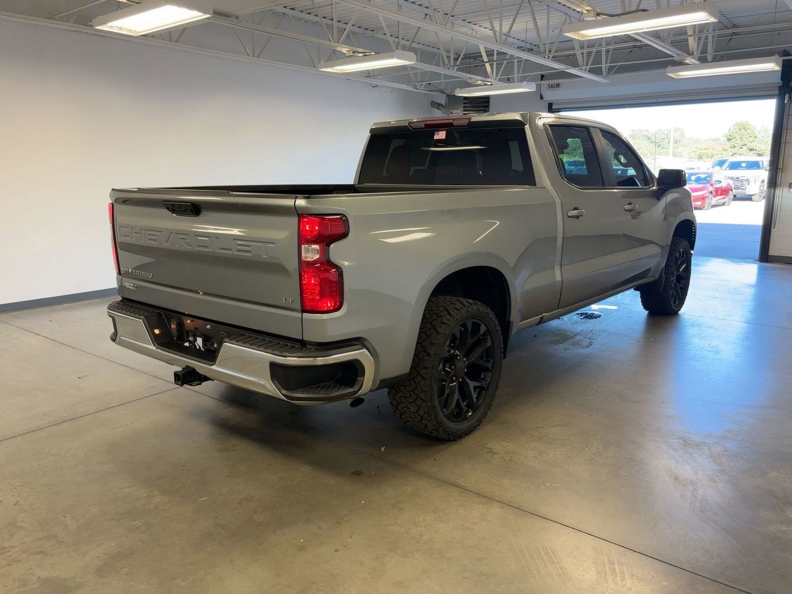 2023 Chevrolet Silverado 1500 LT photo 8