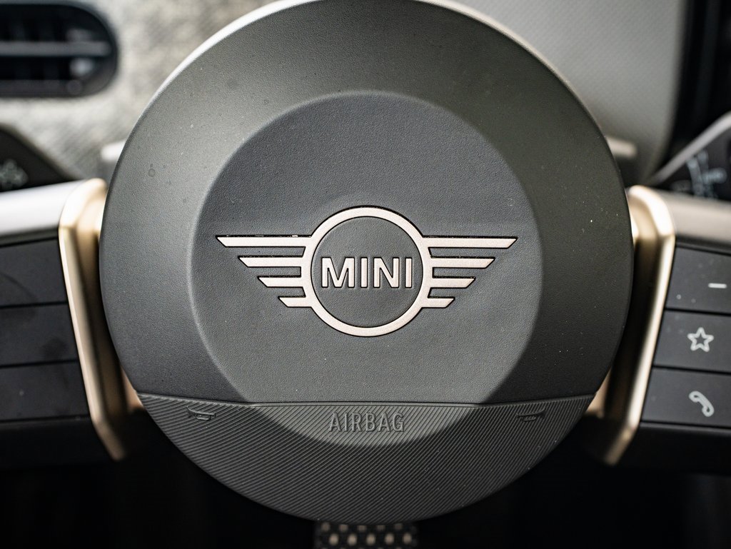 2025 Mini Cooper Signature photo 24