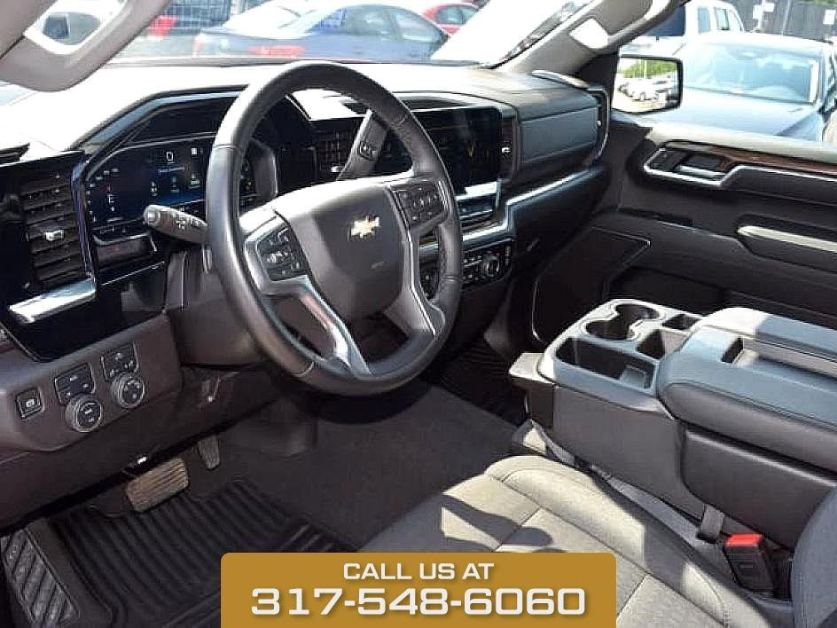 2025 Chevrolet Silverado 1500 LT photo 15