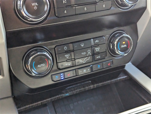 2021 Ford F-350 photo 23