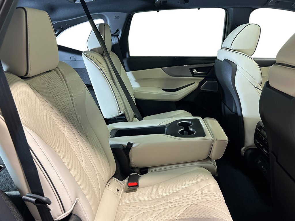 2026 Acura MDX SH-AWD A-Spec Advance photo 31