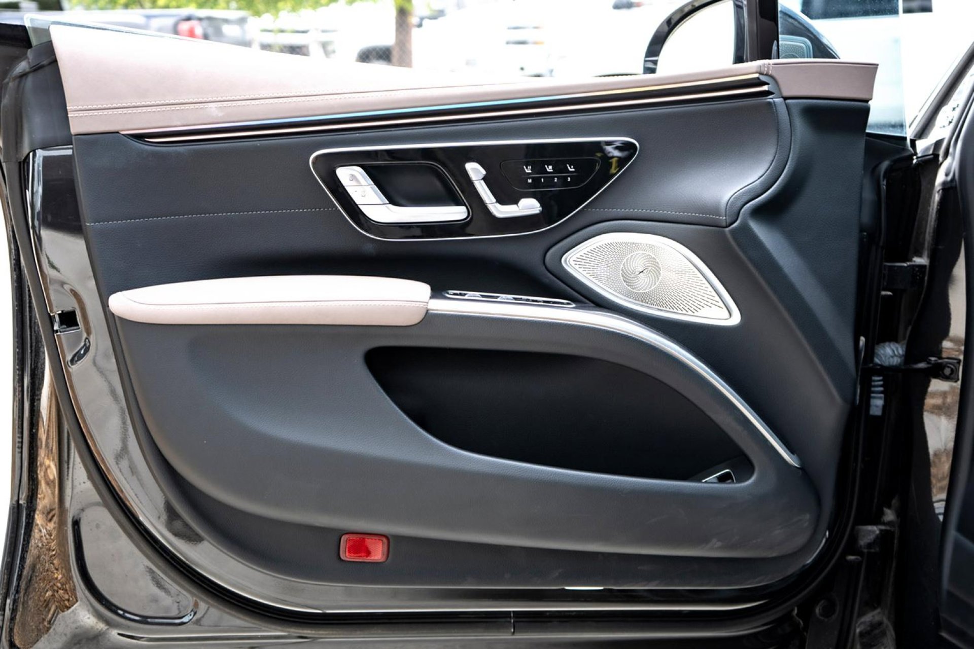 2023 Mercedes Benz EQS-Class Sedan photo 11