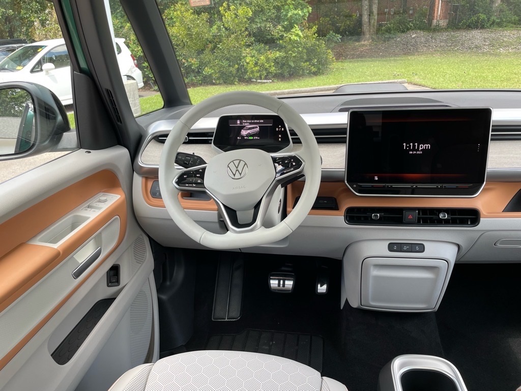 2025 Volkswagen ID. Buzz photo 6