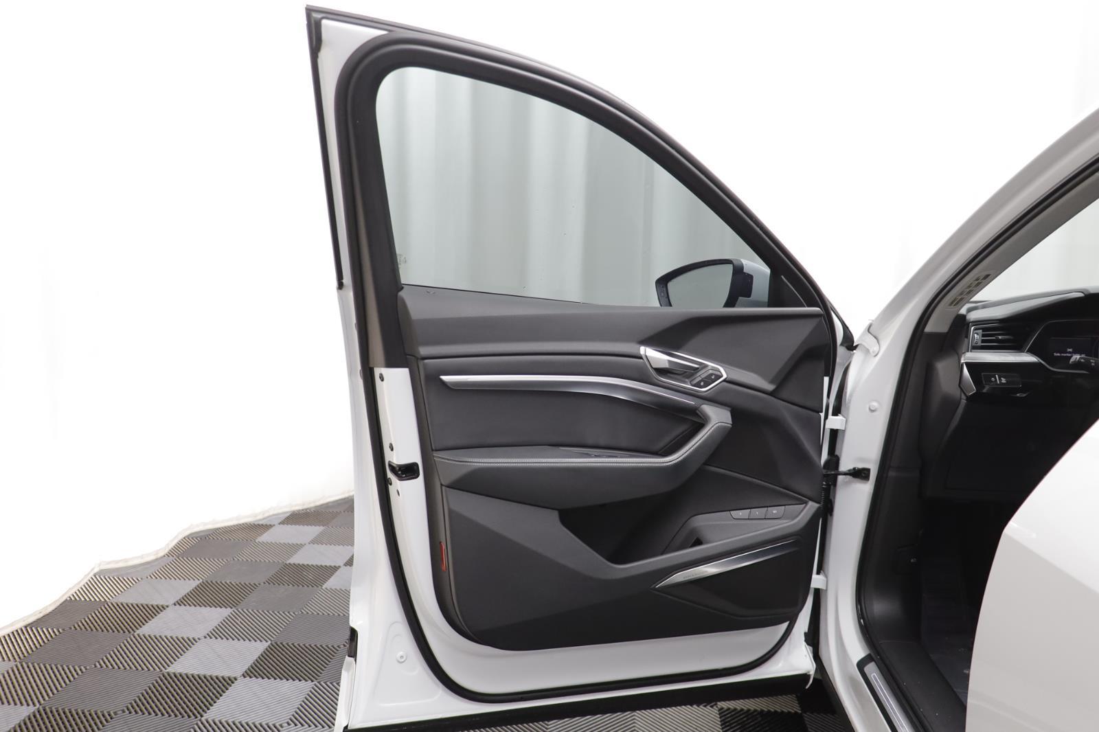 Image of Pre-Owned 2024 Audi Q8 e-tron Prestige AWD