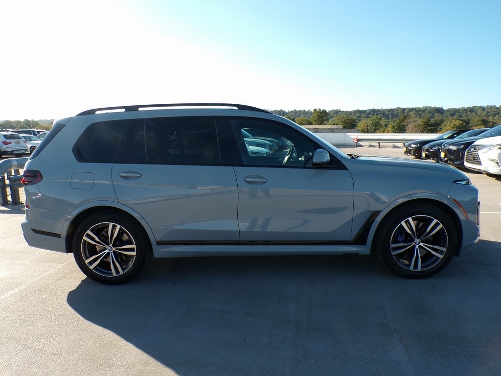 2023 Bmw X7 xDrive40i photo 3