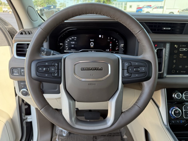 2023 Gmc Yukon Denali photo 15