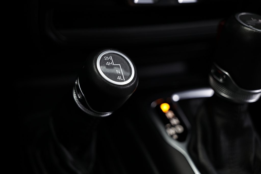 2022 Jeep Wrangler Unlimited Sahara Altitude photo 38