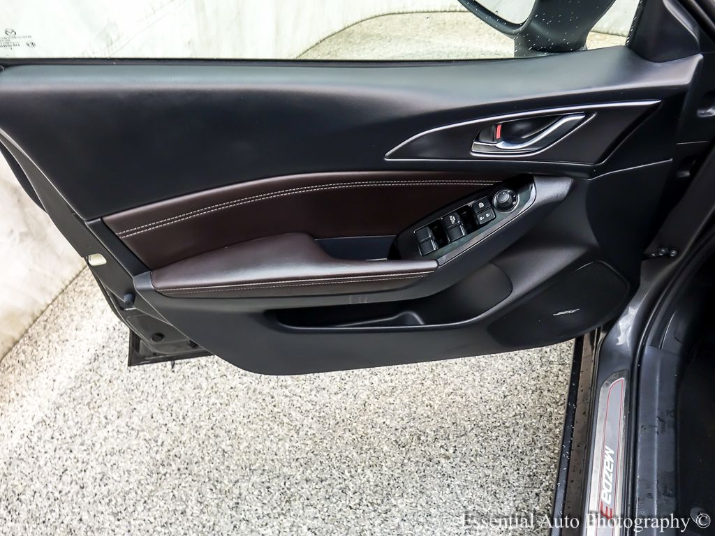 2018 MAZDA MAZDA3 - Image 22