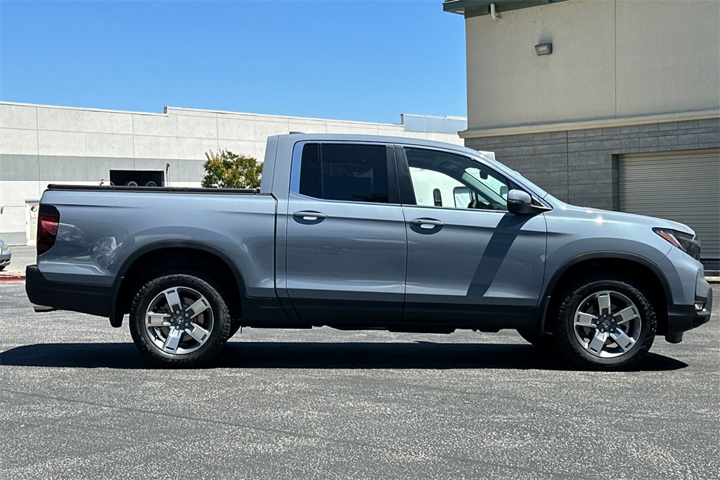2024 Honda Ridgeline RTL photo 3