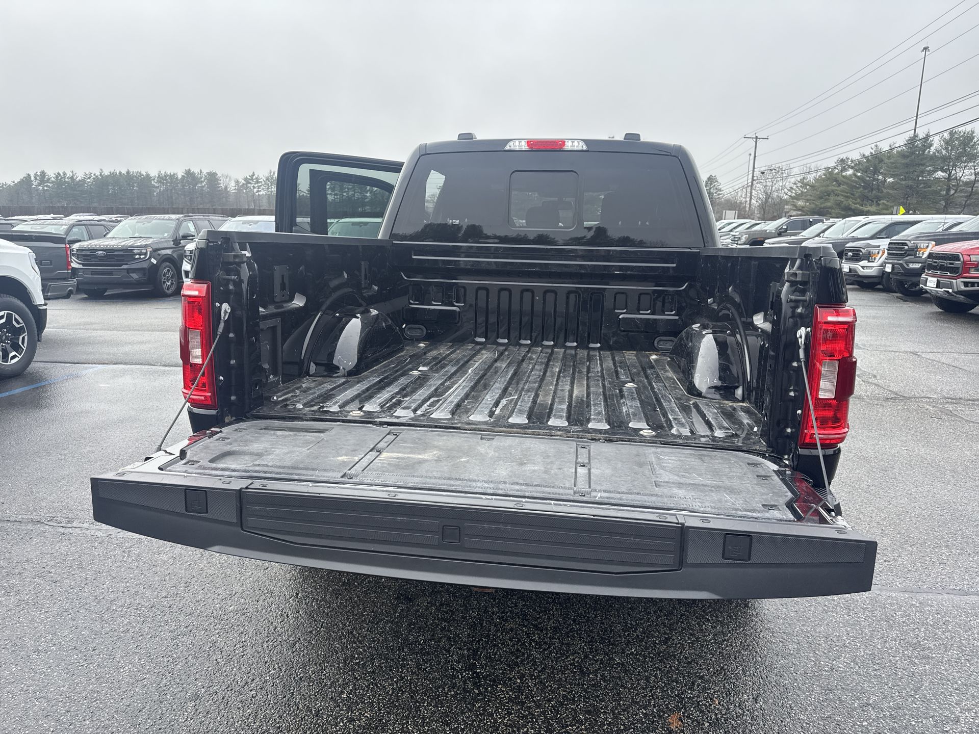 2022 Ford F-150 XLT photo 2