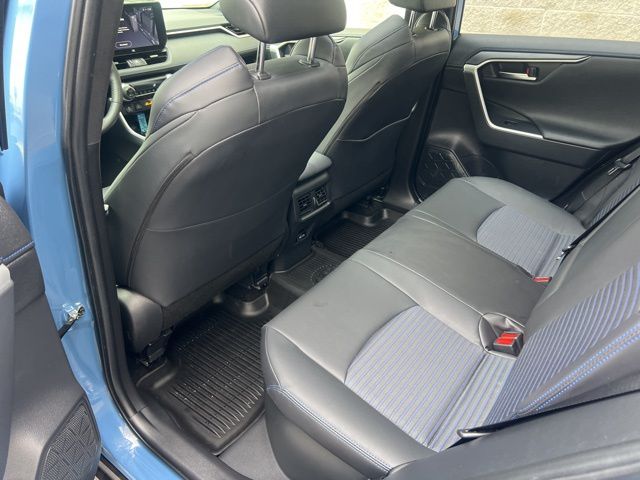 2024 Toyota RAV4 Hybrid XSE photo 8