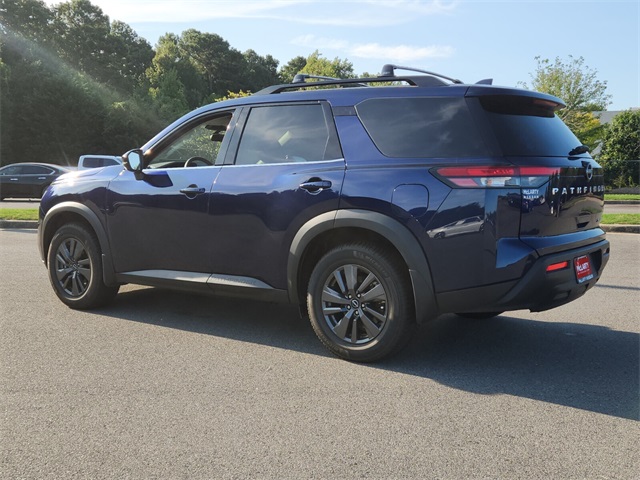 2022 Nissan Pathfinder SV photo 5